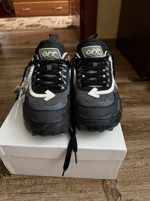 Off White Odsy.