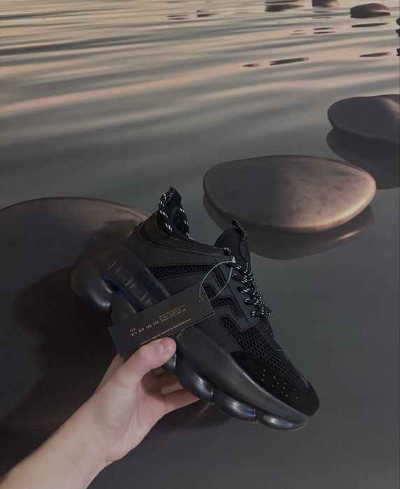 Versace Chain Reaction Black