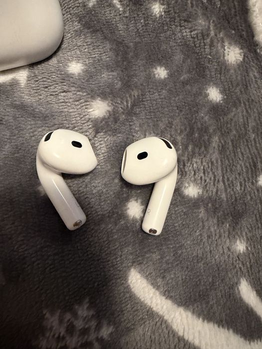 Casti Appel AirPods 4 (2024)