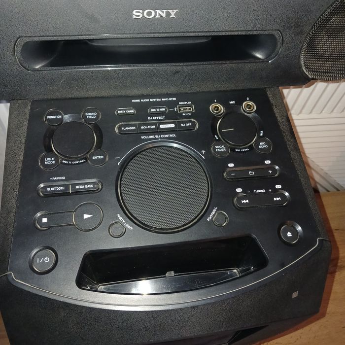 Продам музыкальный центр SONY