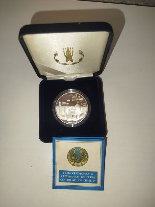Монета 500тг серебро