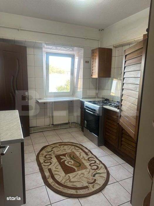 Apartament 3 camere, 66 mp, zona Nicolina