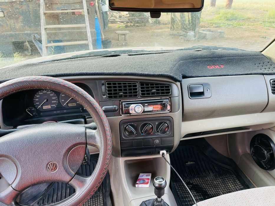 Продам Volkswagen Golf 3 .