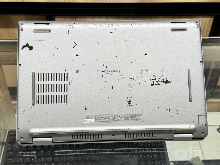 DELL Precision 3561 экран 15.6"HD Core i5-11500H ram 8 ssd 256