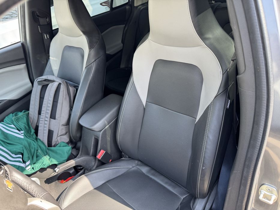 Продается автомобиль onix premier