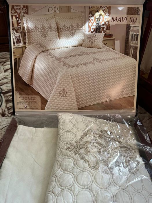 Покрывало на двуспальную кровать/krovatga pokrival