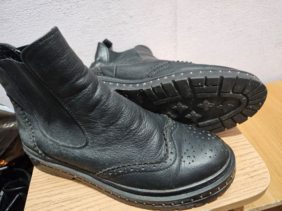 Ботинки р.38 челси 1000тг весна