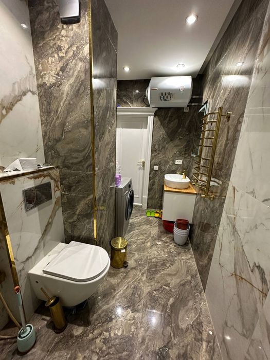 3-комнатная квартира, 75 м², 1 этаж. Вторичка.