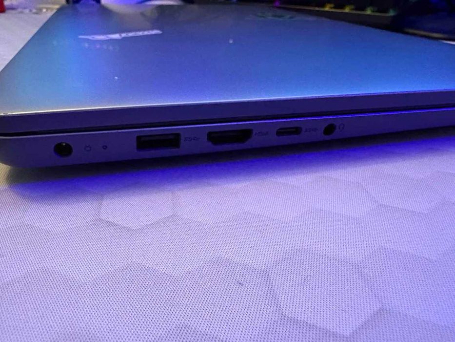 Laptop Lenovo IdeaPad 1 15AMN7 - Ryzen 5 7520U, 8GB DDR5, 512GB SSD