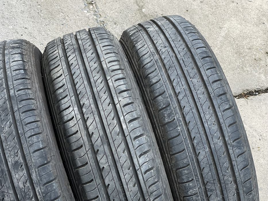 175|60 R15. Комплект шин.