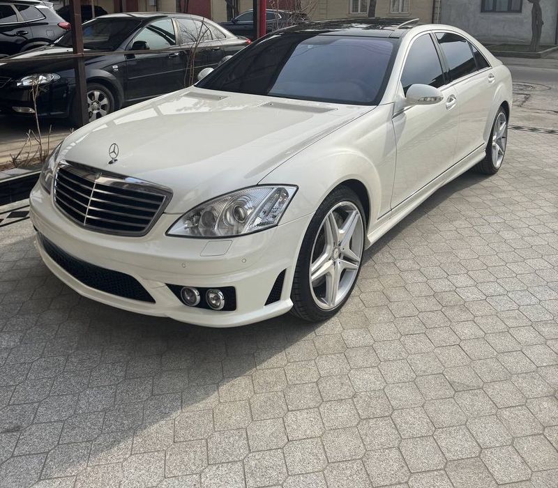 Mercedes-Benz 2008 год