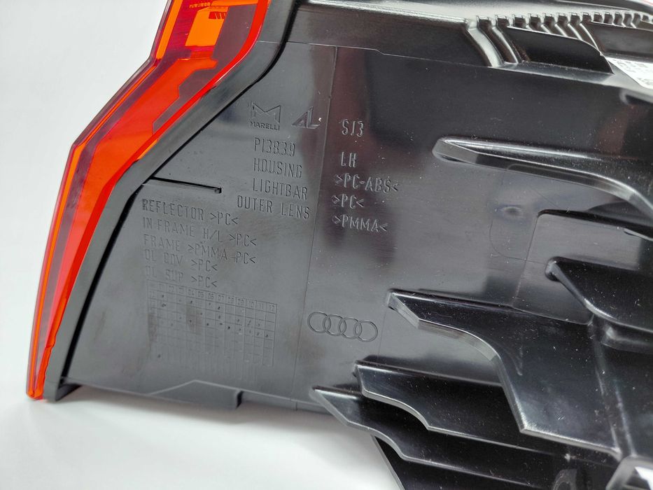 4M8945069AA Нов Ляв Стоп Matrix Audi Q8 Facelift 23-