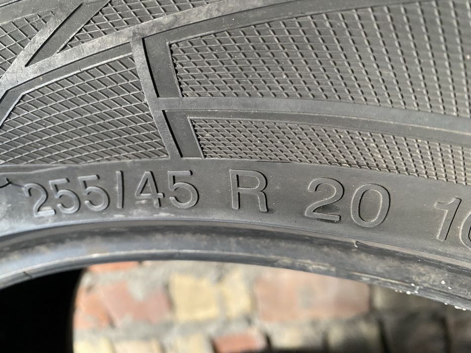 Шины 255/45/20 пара бу вреденштайн