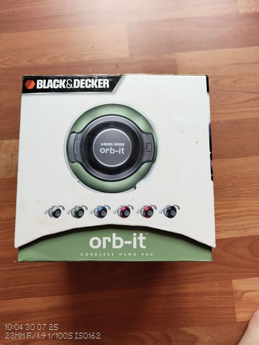 Aspirator Orb-it alb cu acumulator 4.8V NiMh Black+Decker, 180 ml