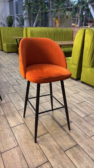 Столы стулья диван