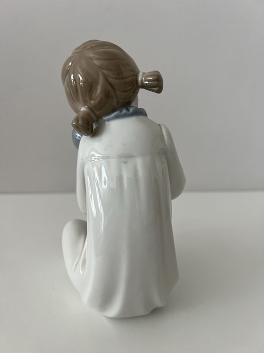 Колекционерска порцеланова фигурка Nao by Lladro