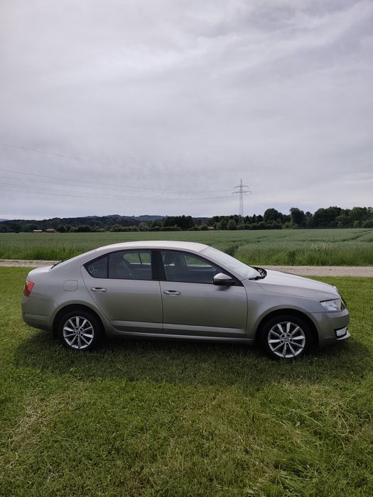 De vânzare Skoda Octavia – Folosită în principal pe autostradă!