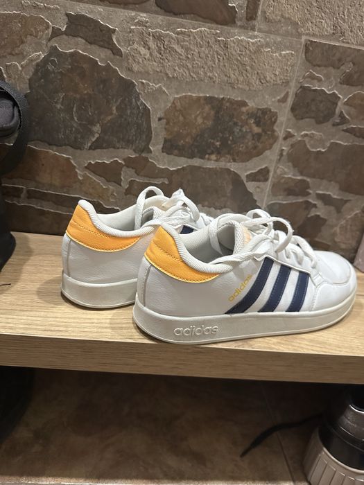 Adidas breaknet обувки