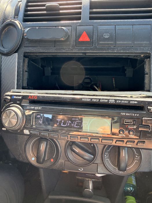 Casetofon auto AEG CS FMP 650 bt