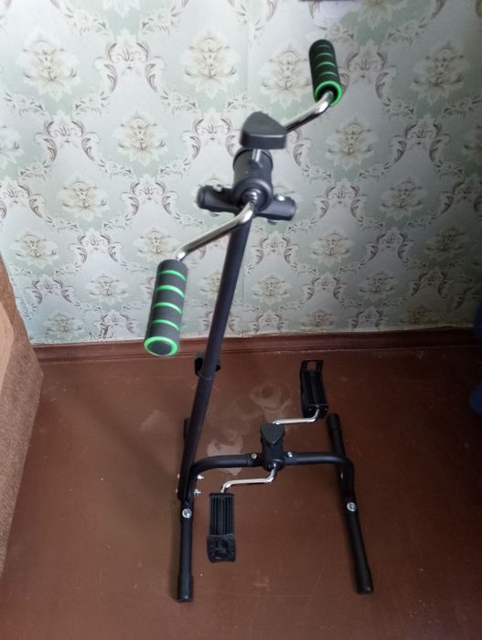 Велотренажёр для рук и ног