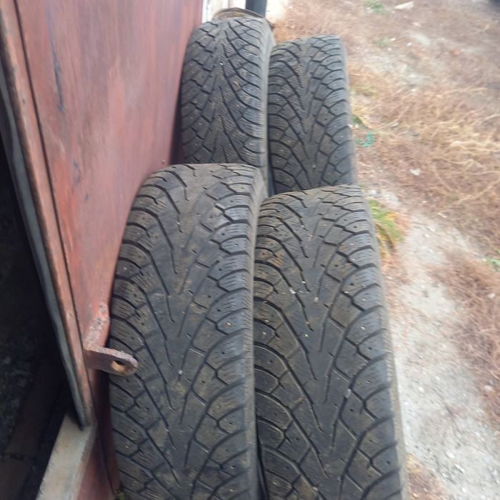 Продам зимние шины