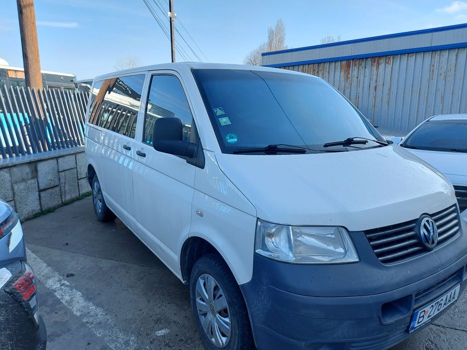 Vand T5  Volkswagen Caravelle 8+1