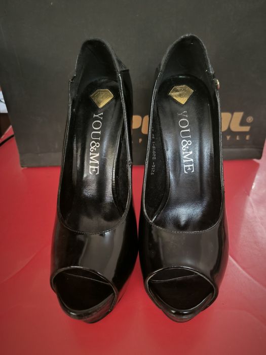 Продаётся модельная обувь