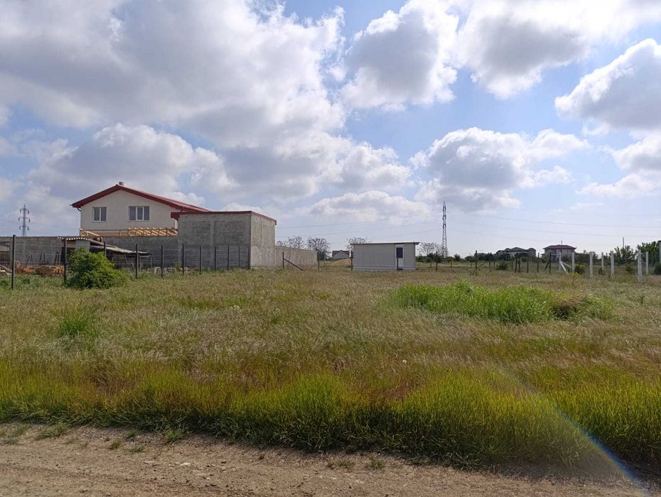 Vând teren intravilan in suprafață de 498 mp langa veterani km 5 ,sere