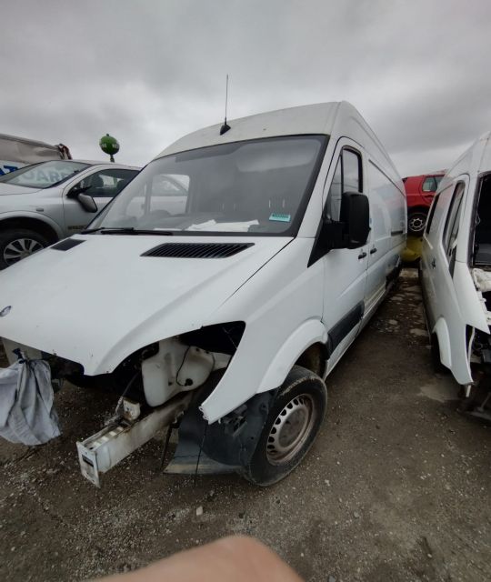 Grila ventilatie bord dreapta A9068300354 / A 906 830 03 54 Mercedes-