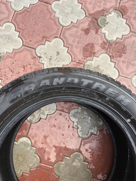 Шины Dunlop Grandtrek PT2A