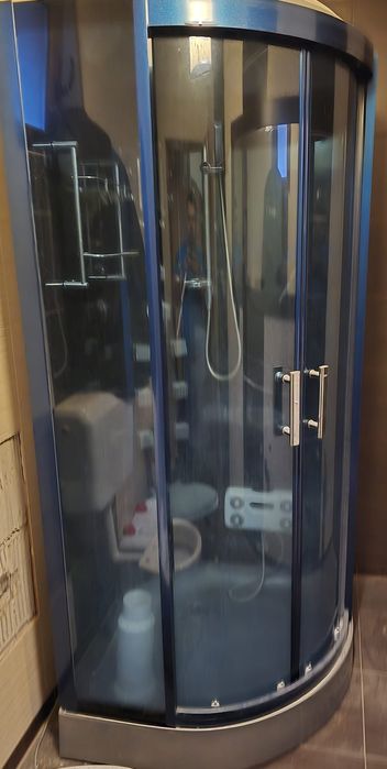 Cabina de dus cu hidromasaj