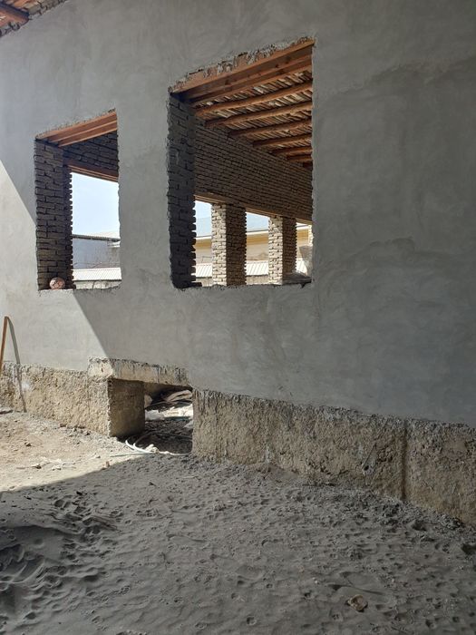 Ховли жой  сотилади