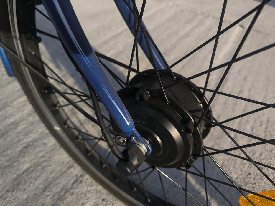 Tricicleta electrica noua .