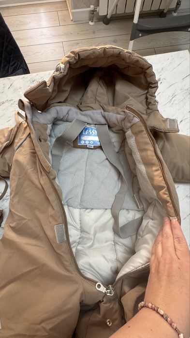 Продам комбинезон зимний