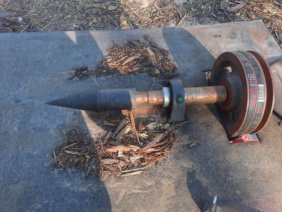 Продам винтовой дровокол