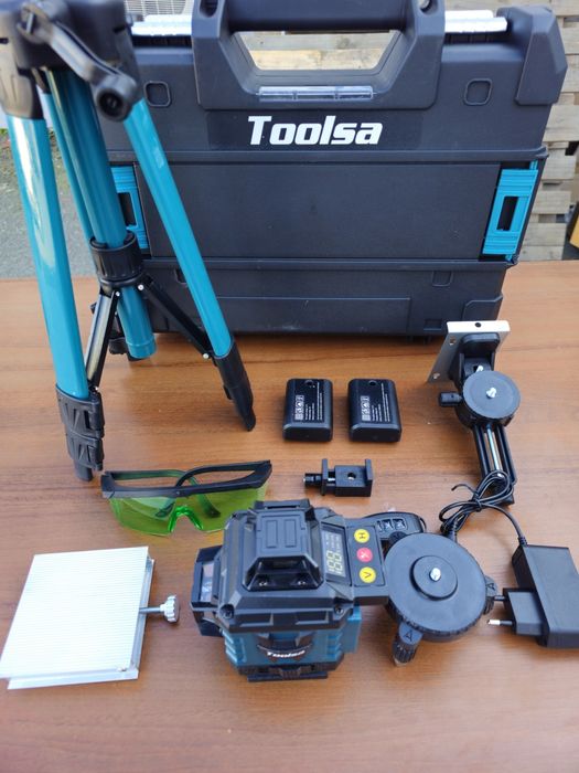 Самонивелиращ се 4D лазерен нивелир Toolsa с 16 линии + Тринога 100см