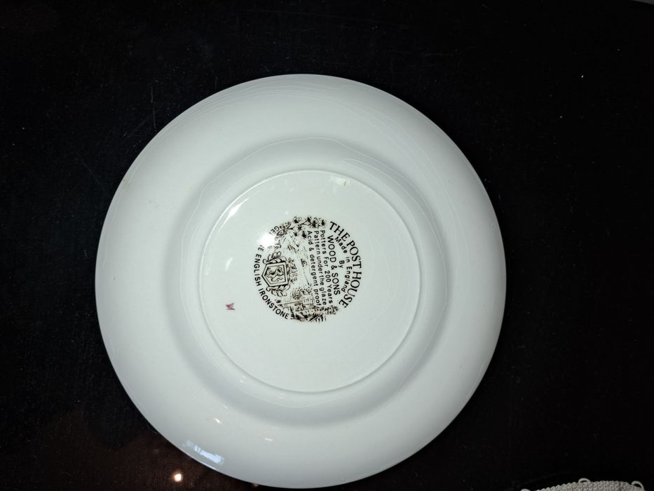 Продавам оригинален английски сервиз за чай