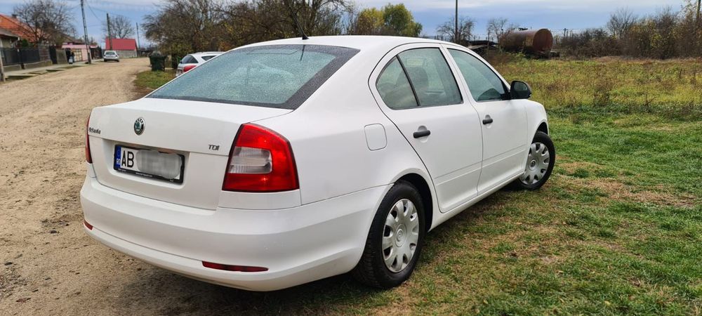 Vând Skoda Octavia