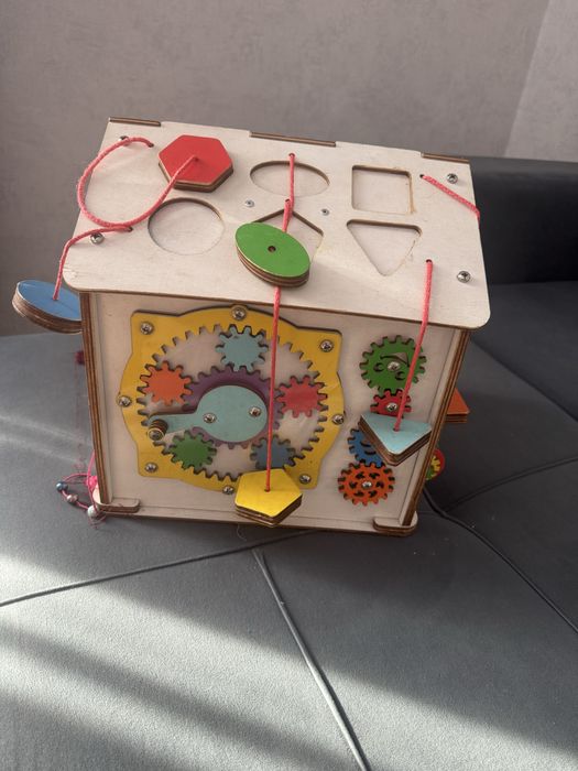 Продам бизибордд