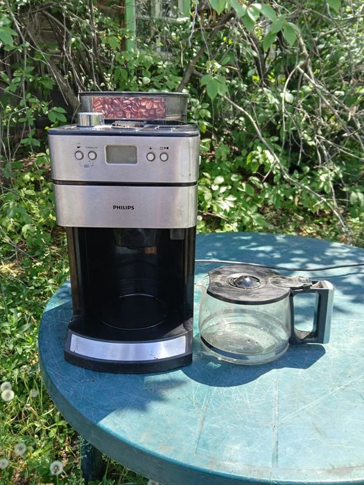 Кофемашина Philips Grind & Brew HD7751/00