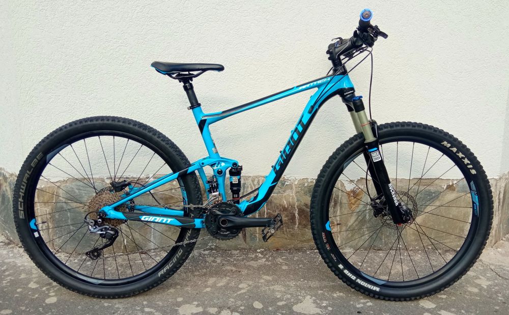 Giant 27,5r full suspensie cube