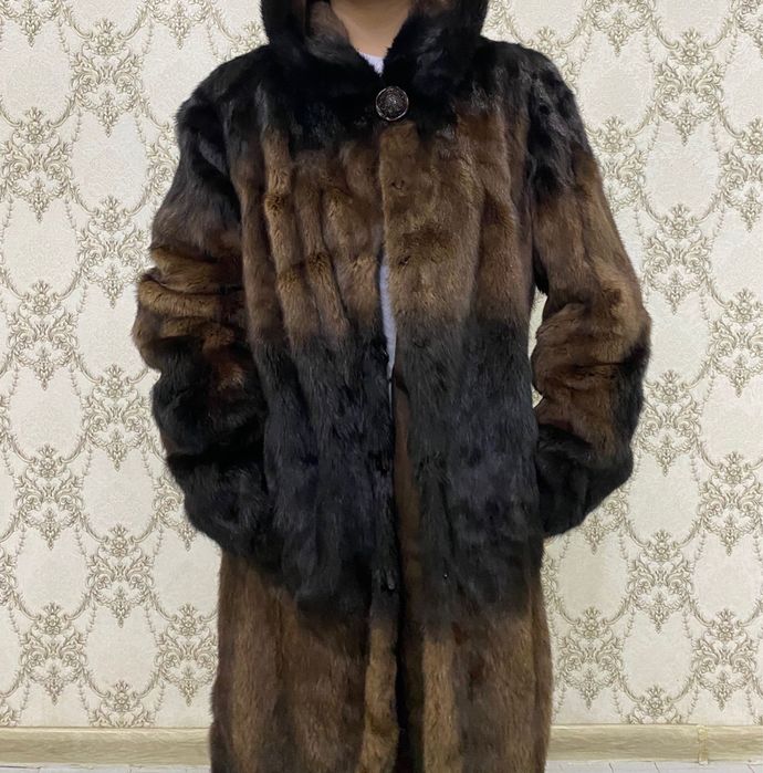 Шуба сатылады 52 рр екі рет қана киілген симай калуына байланысты саты