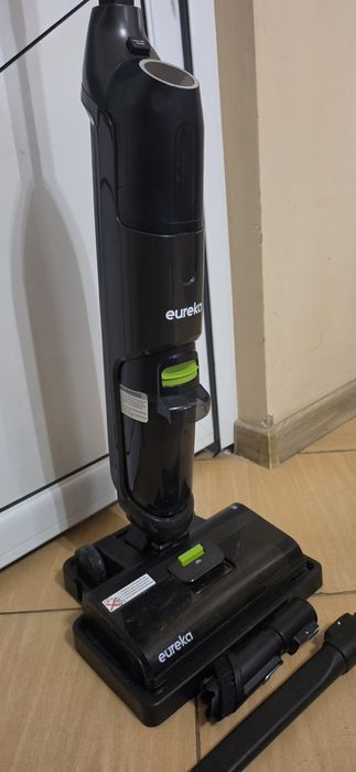 Правостояща прахосмукачка Eureka New400