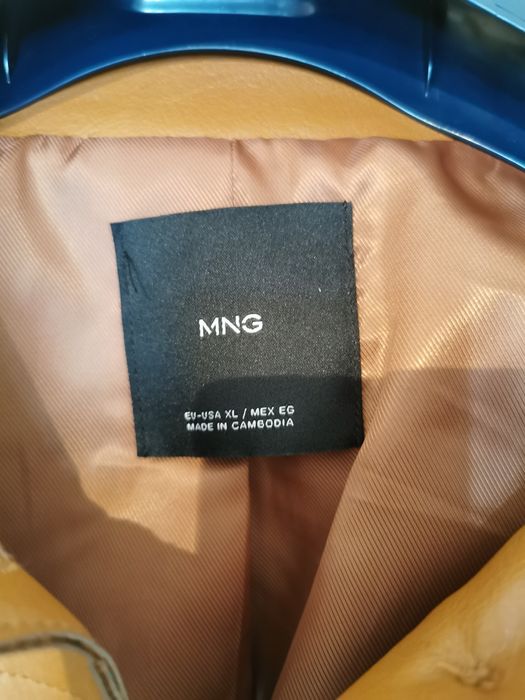 Дамско кожено яке на MANGO размер хл