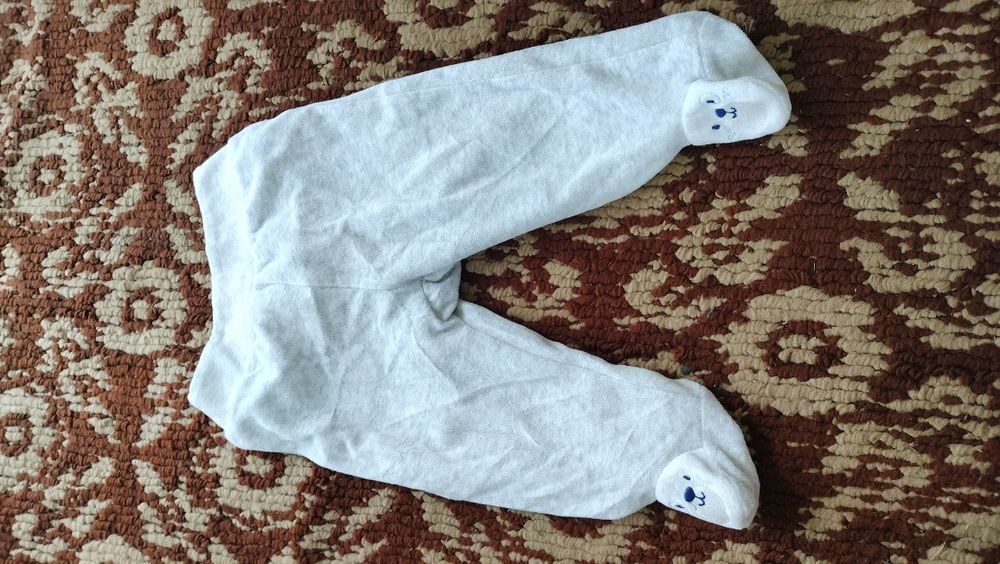 Donez 14 perechi de pantaloni bebe