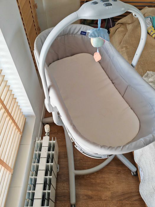Бебешко Кошче Chicco baby hug 4 in 1  Next to Me