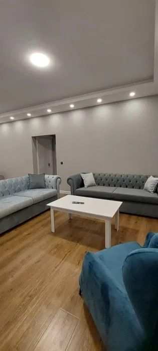 Сдается 3-комн квартира с Дизайнерским ремонтом на Саракульке