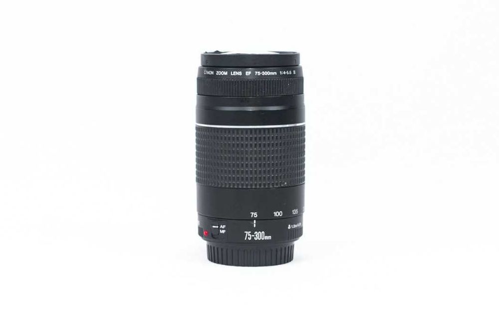 Canon EF 75-300mm III - filetul frontal lipsa - Obiectiv telephoto
