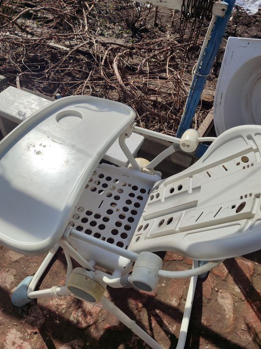 Продам стульчик для кормления