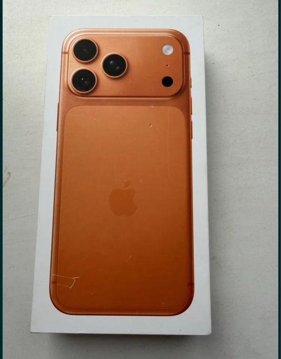 Продам Iphone 17 pro max